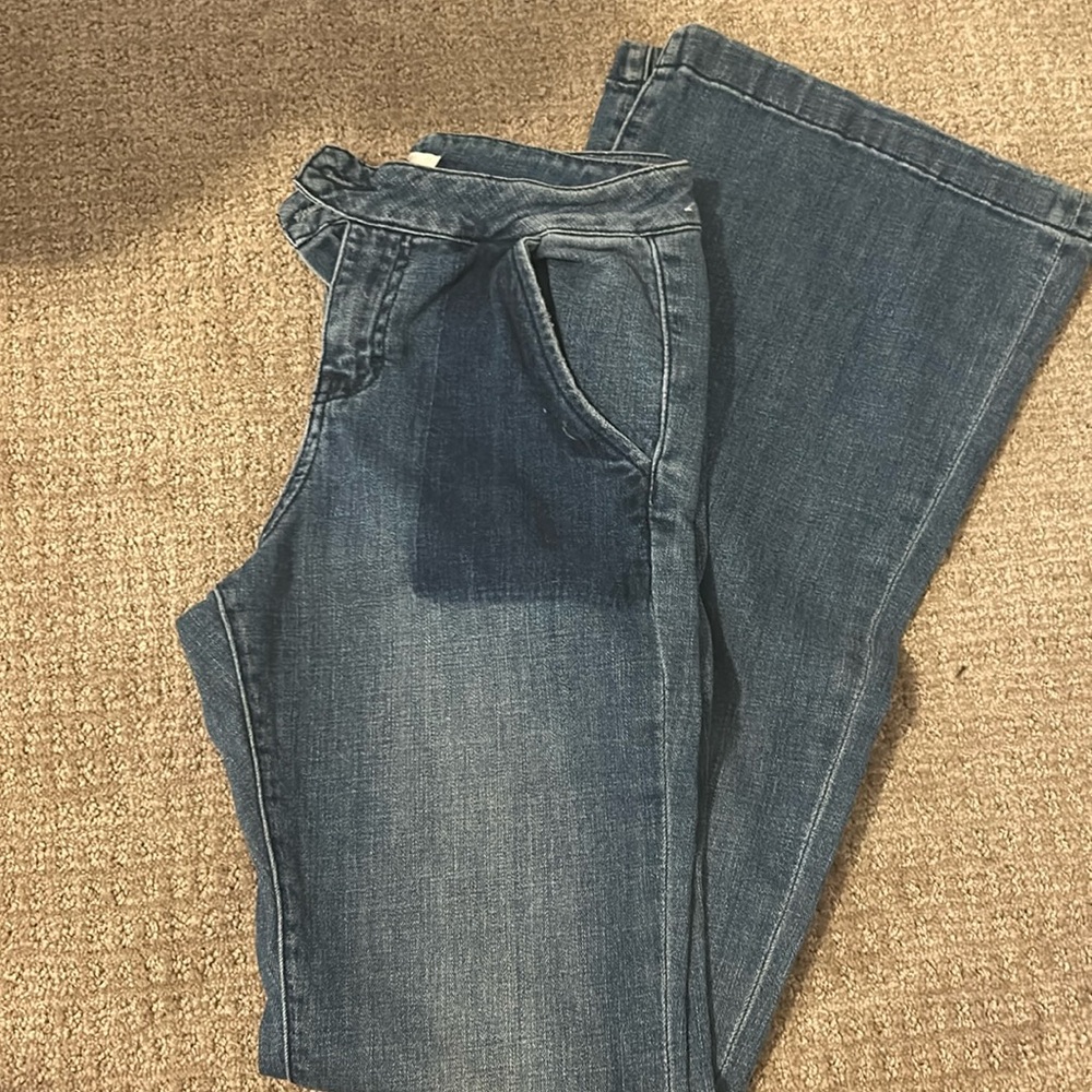 Sun and shadow flare jeans
